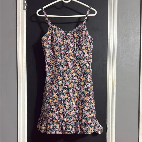 3/$14 Old Navy Floral Linen Blend Cami Mini Dress Size: M Length: 34” - Picture 1 of 7
